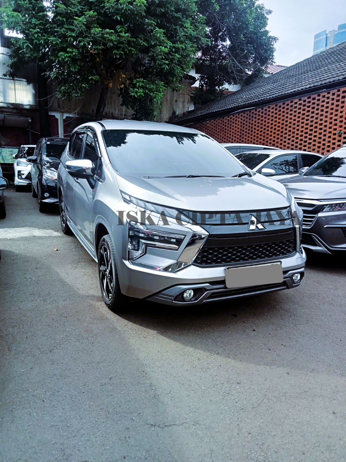 SEWA MOBIL karawaci
