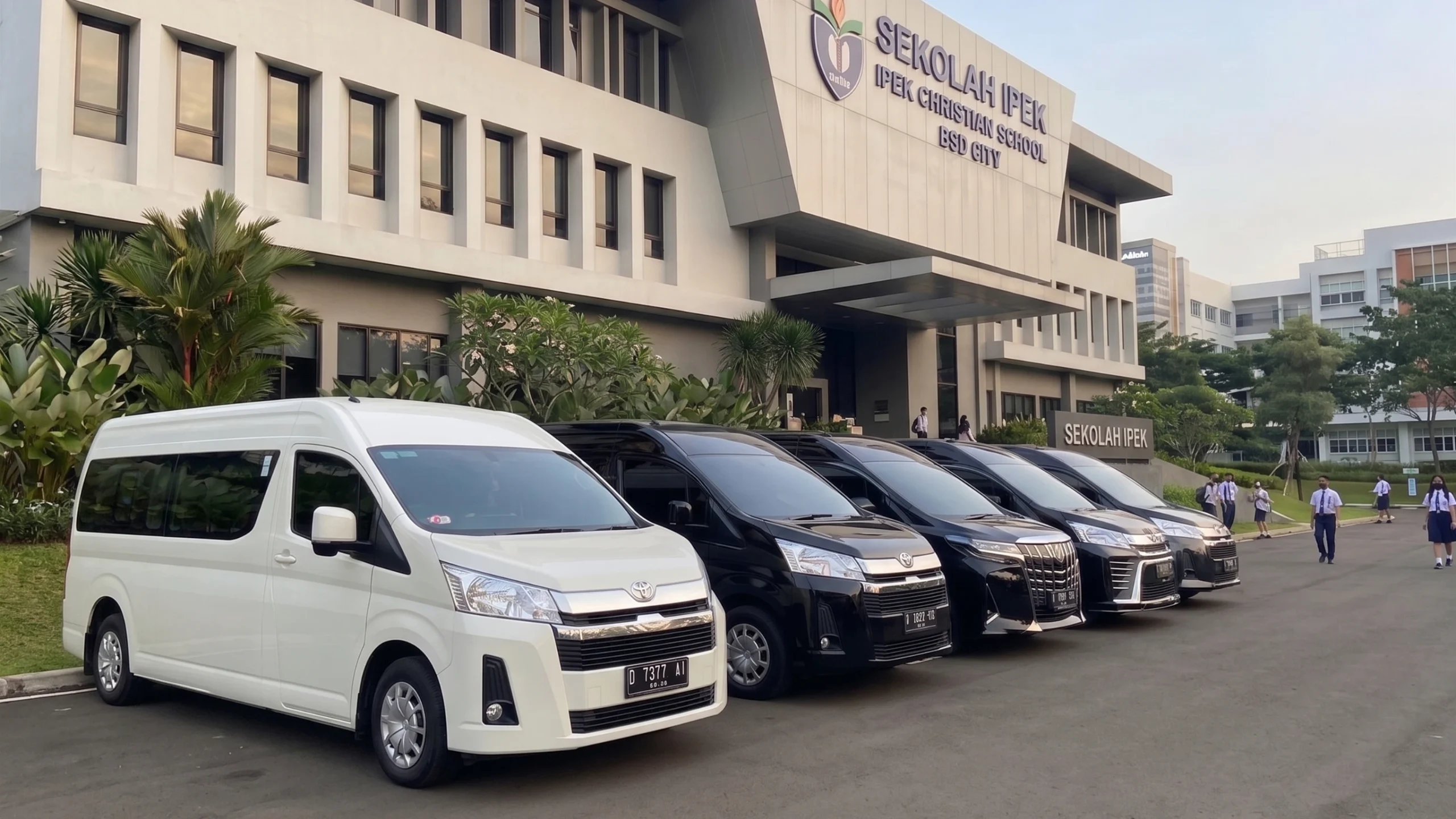 Lima Tipe Orang BSD yang (Akhirnya) Pakai Rental Mobil