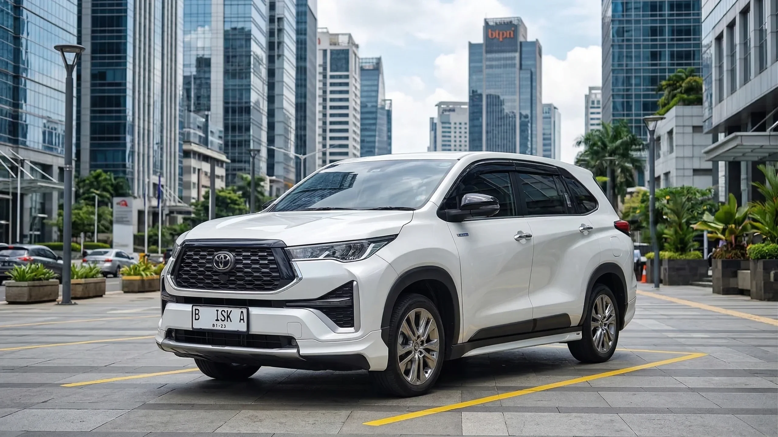 Rental Mobil Innova Zenix Hybrid di Kuningan Timur – ISKA CIPTA JAYA