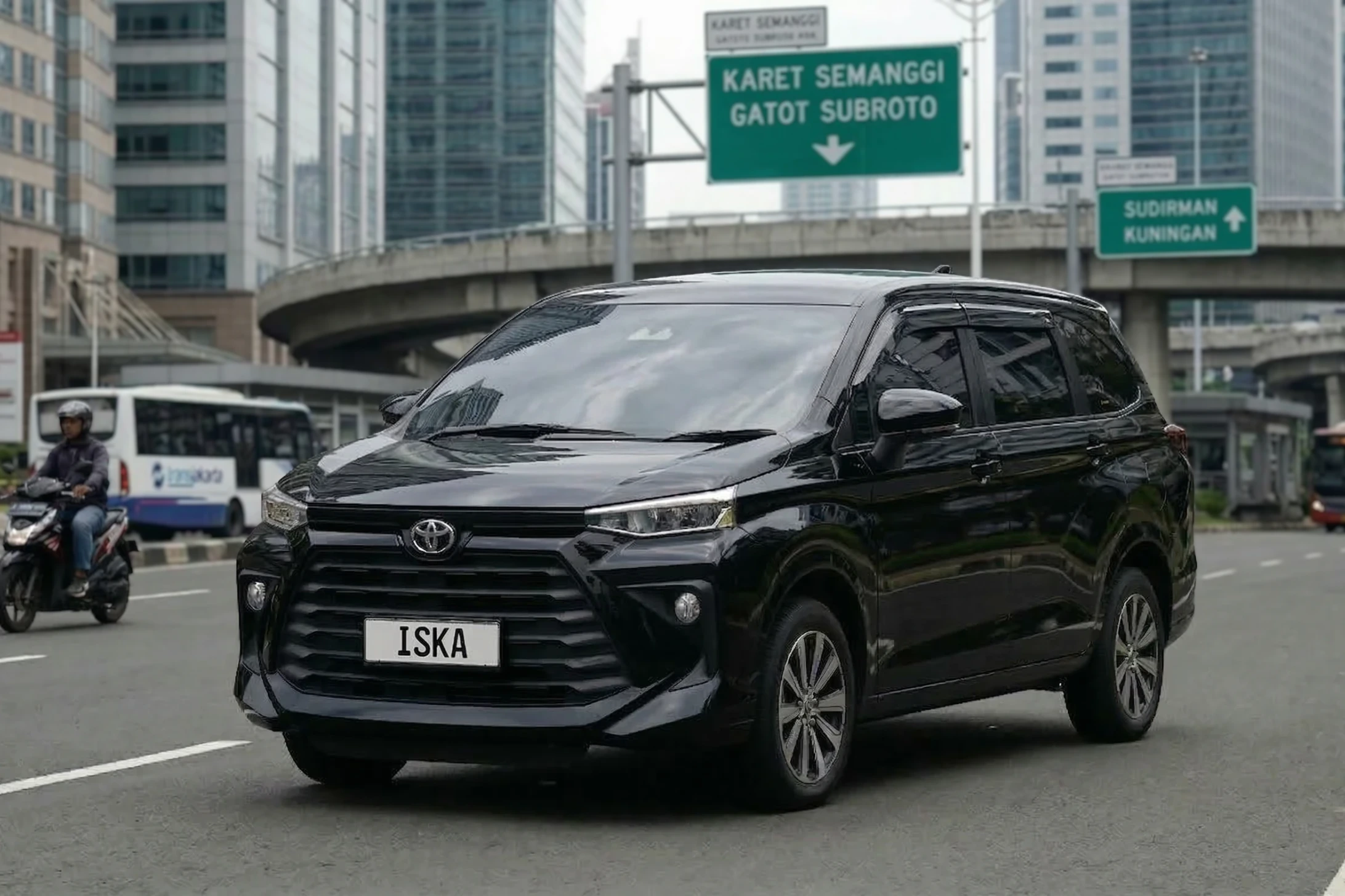 Rental Mobil Avanza di Karet Semanggi – Solusi Mudah Keliling Jakarta dan Sekitarnya