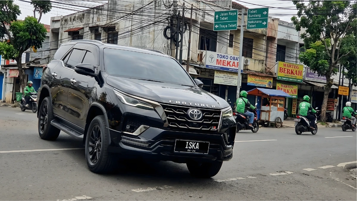 Rental Mobil Fortuner di Tebet – ISKA CIPTA JAYA