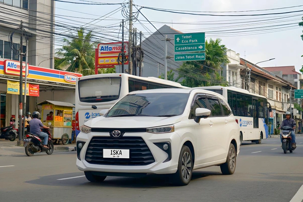 Mengapa Memilih Mobil Avanza untuk Disewa di Tebet